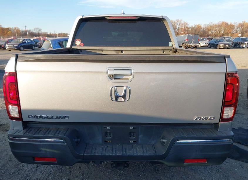 Photo 16 of 2018 Honda Ridgeline RTL-T (VIN 5FPYK3F68JB014717)