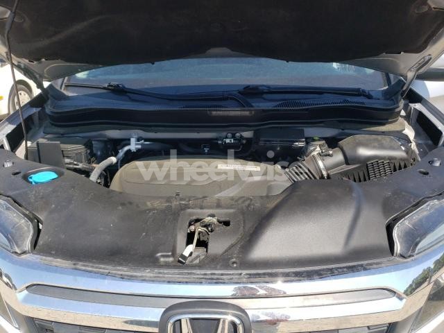 Photo 7 of 2019 HONDA RIDGELINE RTL (VIN 5FPYK3F69KB028918)