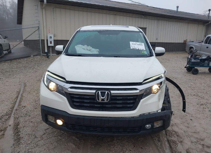 Photo 12 of 2019 Honda Ridgeline RTL-T (VIN 5FPYK3F6XKB013554)