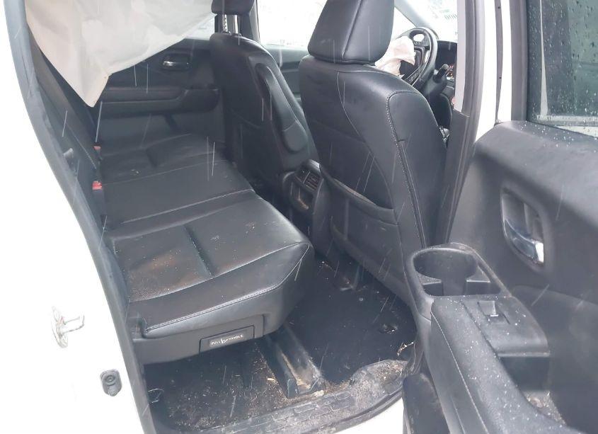 Photo 8 of 2019 Honda Ridgeline RTL-T (VIN 5FPYK3F6XKB013554)