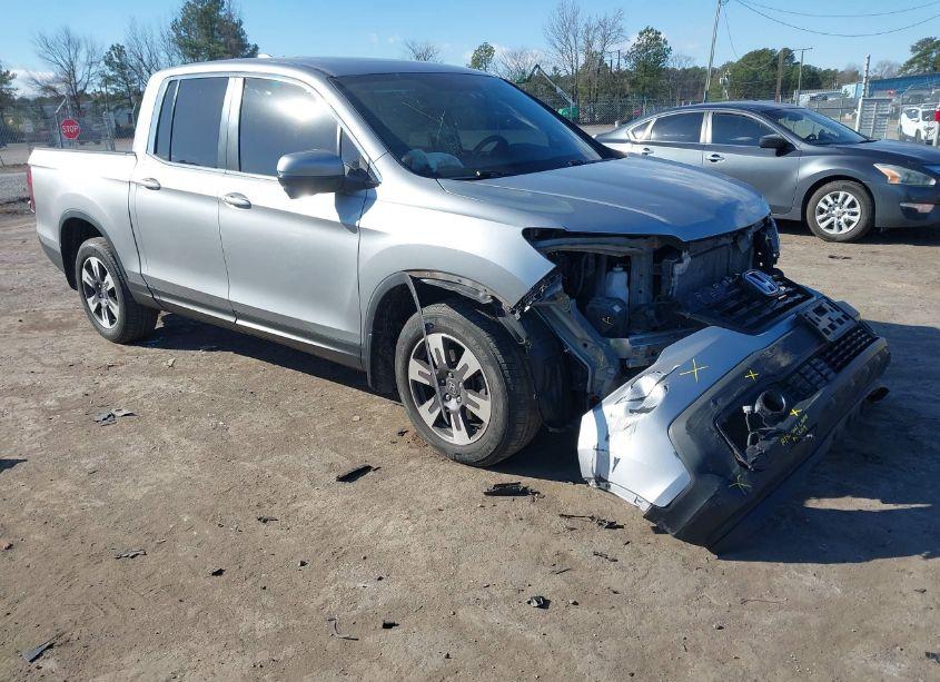 2019 Honda Ridgeline RTL-T (VIN 5FPYK3F6XKB020486) main photo