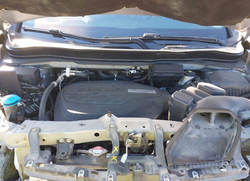 Photo 10 of 2019 Honda Ridgeline RTL-T (VIN 5FPYK3F6XKB020486)