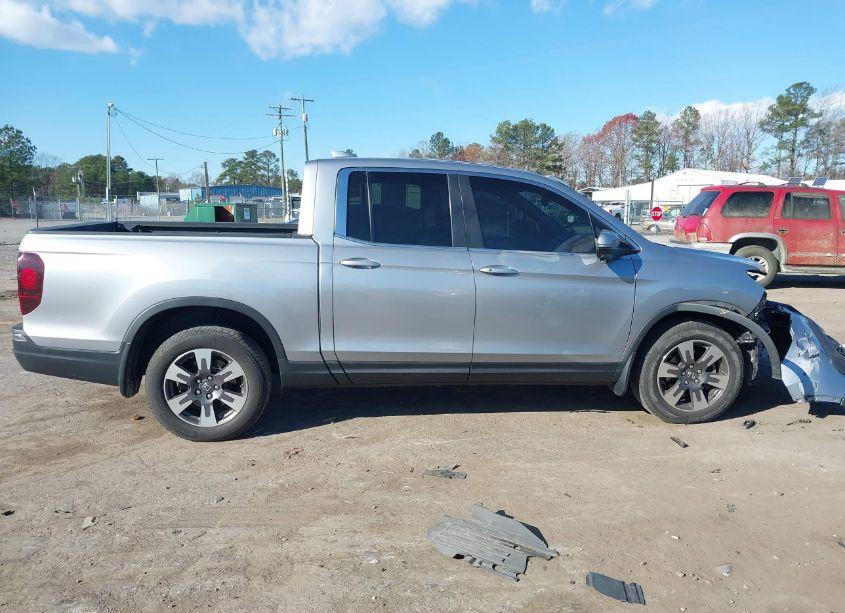 Photo 14 of 2019 Honda Ridgeline RTL-T (VIN 5FPYK3F6XKB020486)