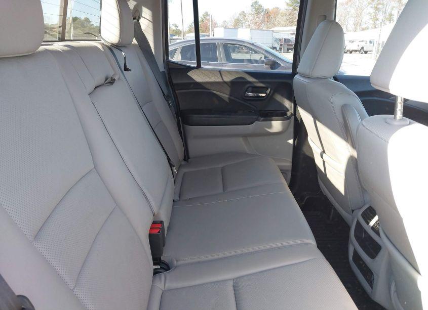 Photo 8 of 2019 Honda Ridgeline RTL-T (VIN 5FPYK3F6XKB020486)