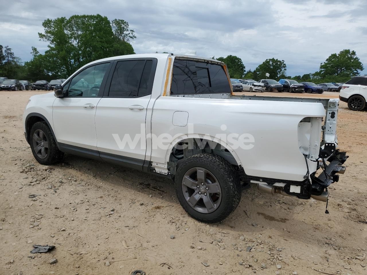 Photo 2 of 2024 HONDA RIDGELINE TRAIL SPORT (VIN 5FPYK3F6XRB008865)