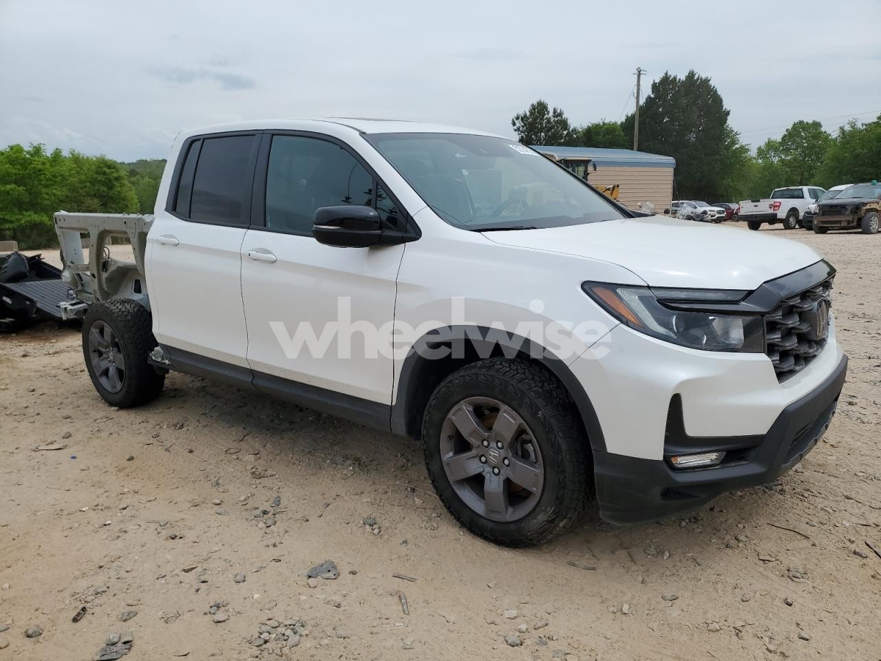 Photo 4 of 2024 HONDA RIDGELINE TRAIL SPORT (VIN 5FPYK3F6XRB008865)