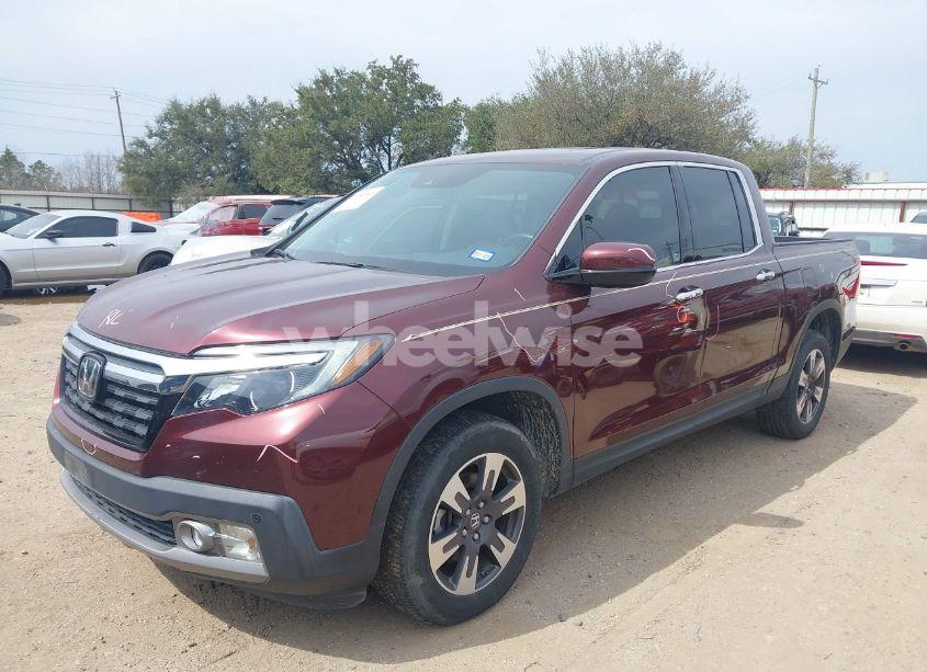 Photo 2 of 2018 Honda Ridgeline RTL-E (VIN 5FPYK3F70JB014641)