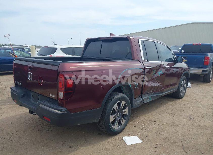 Photo 4 of 2018 Honda Ridgeline RTL-E (VIN 5FPYK3F70JB014641)