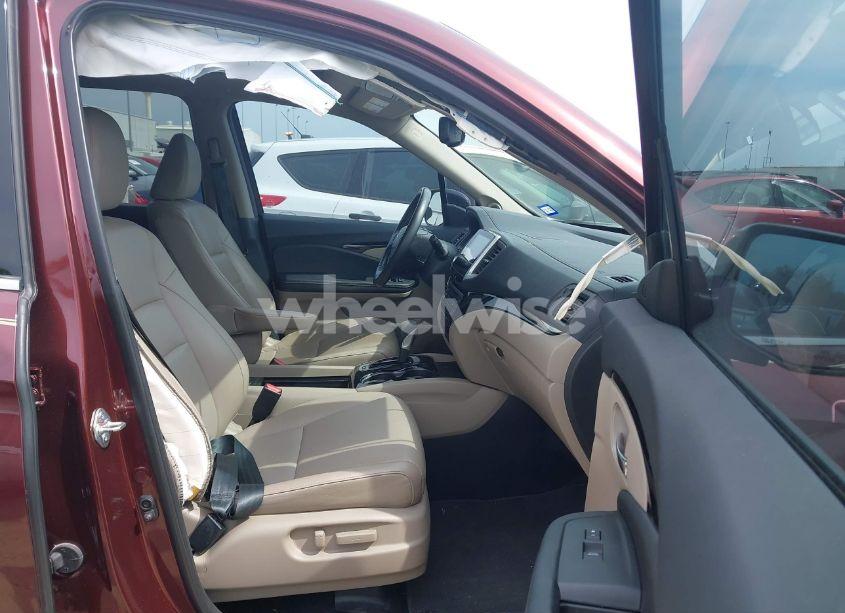 Photo 5 of 2018 Honda Ridgeline RTL-E (VIN 5FPYK3F70JB014641)