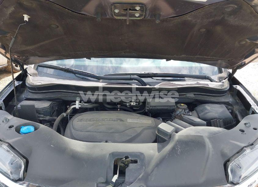 Photo 10 of 2017 Honda Ridgeline RTL-E (VIN 5FPYK3F71HB011631)