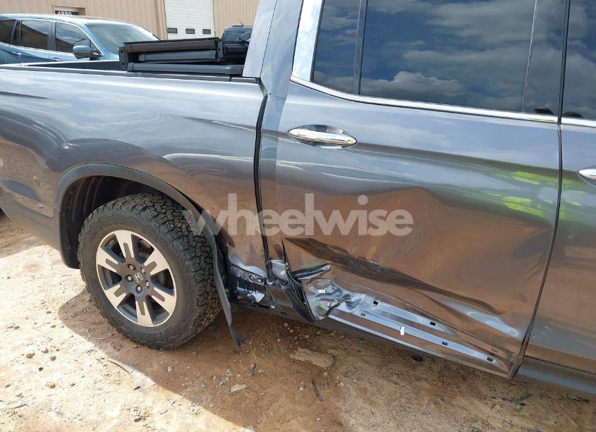 Photo 6 of 2017 Honda Ridgeline RTL-E (VIN 5FPYK3F71HB011631)