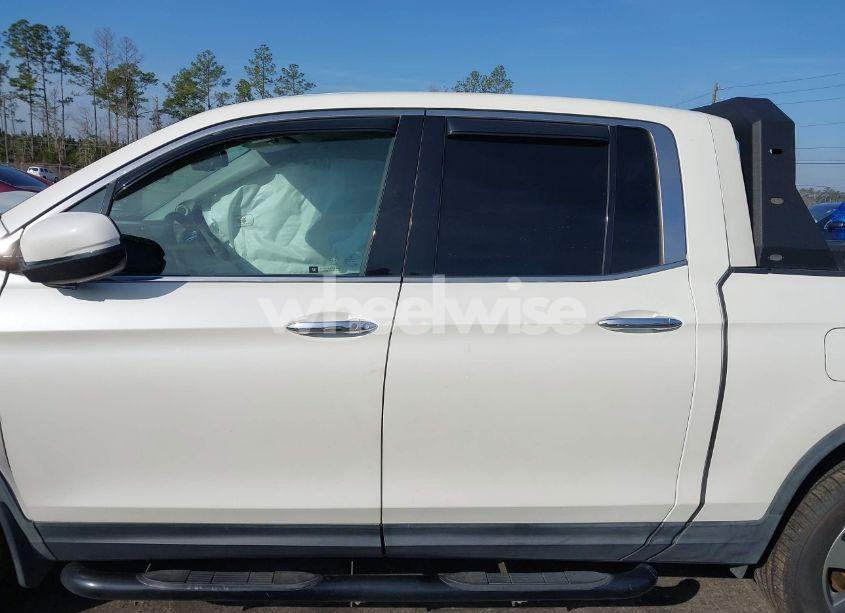 Photo 14 of 2018 Honda Ridgeline RTL-E (VIN 5FPYK3F71JB001753)
