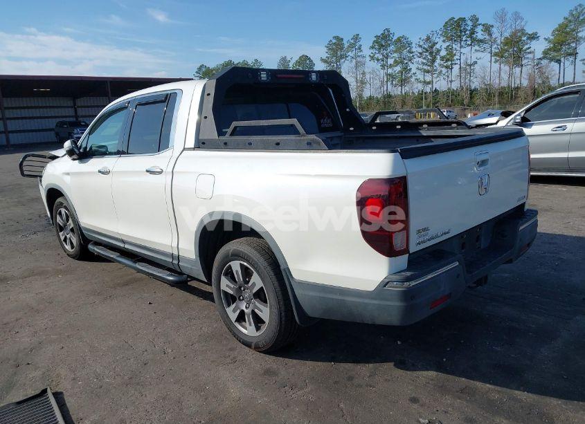 Photo 3 of 2018 Honda Ridgeline RTL-E (VIN 5FPYK3F71JB001753)