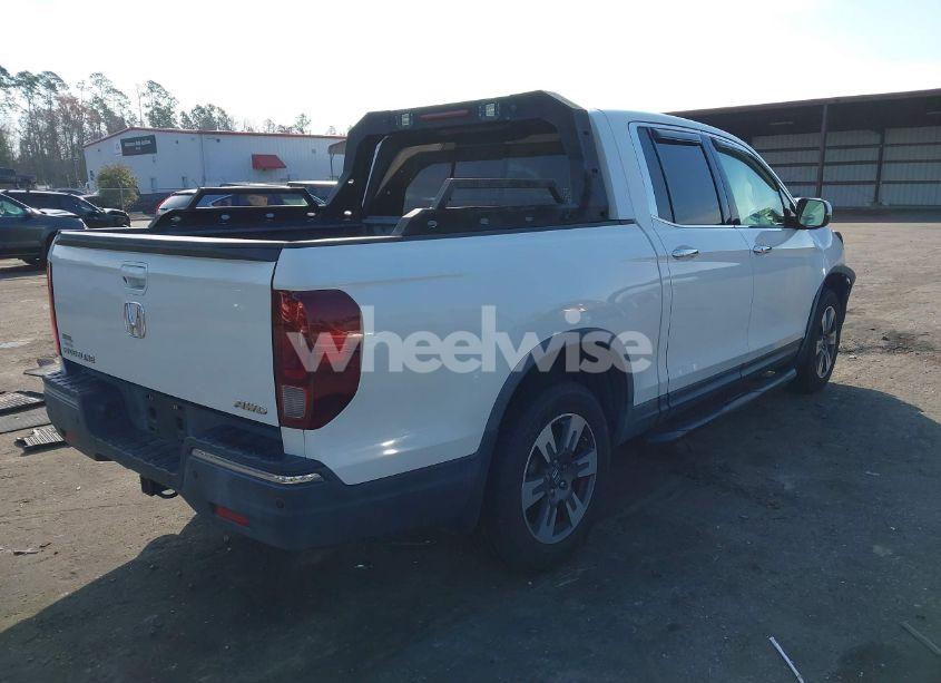 Photo 4 of 2018 Honda Ridgeline RTL-E (VIN 5FPYK3F71JB001753)