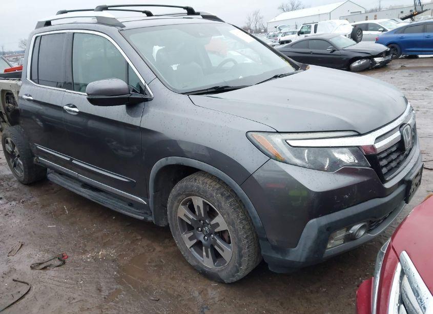 2018 Honda Ridgeline RTL-E (VIN 5FPYK3F71JB005320) main photo