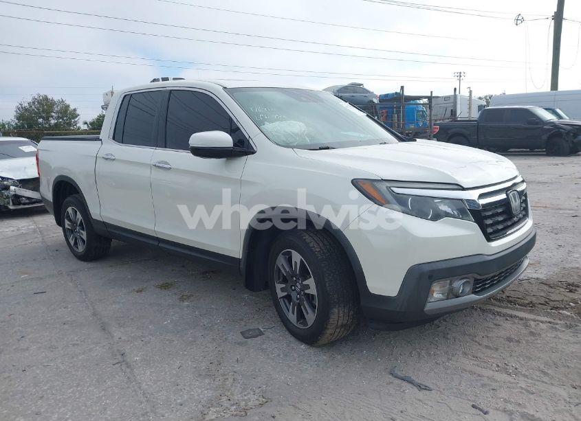 2019 Honda Ridgeline RTL-E (VIN 5FPYK3F71KB021695) main photo