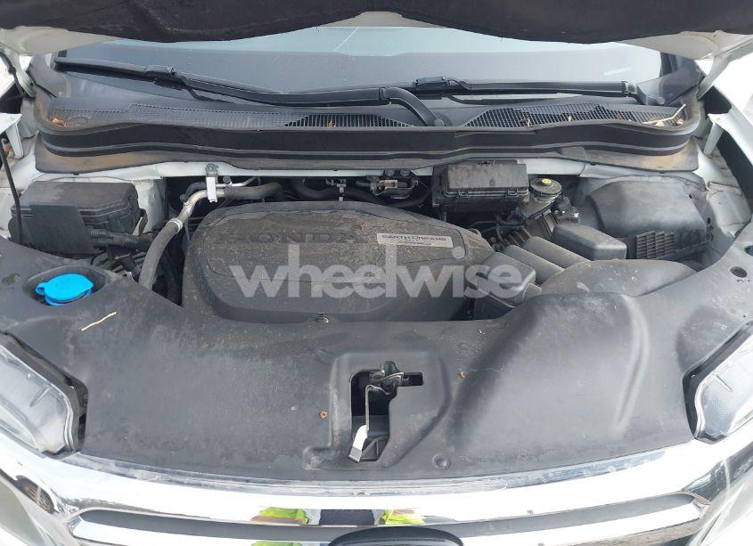 Photo 10 of 2019 Honda Ridgeline RTL-E (VIN 5FPYK3F71KB021695)