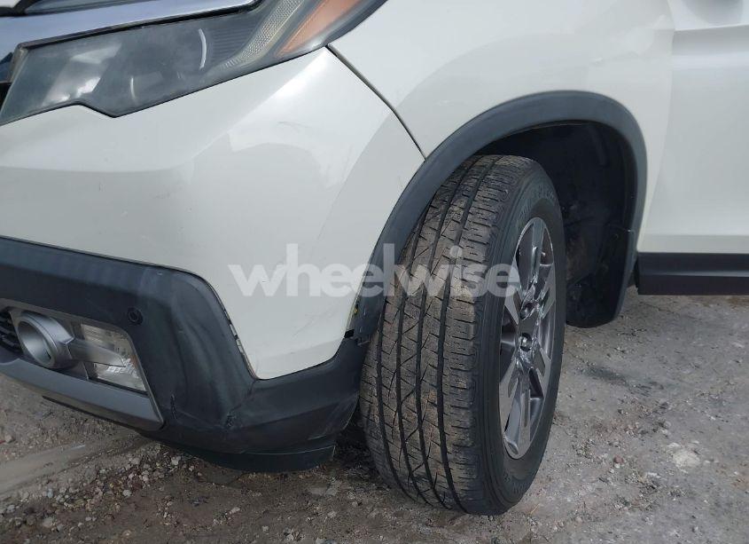 Photo 6 of 2019 Honda Ridgeline RTL-E (VIN 5FPYK3F71KB021695)