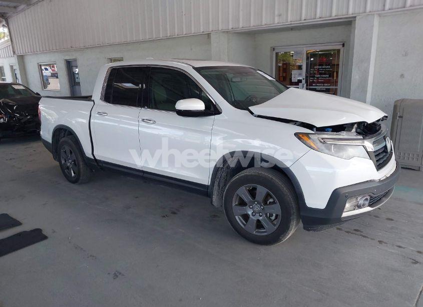 2020 Honda Ridgeline RTL-E (VIN 5FPYK3F71LB005028) main photo