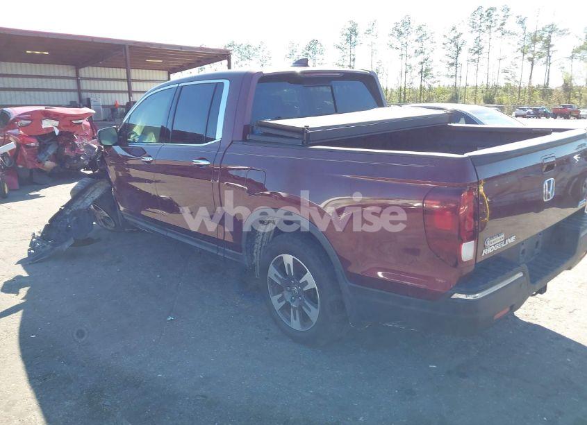 Photo 3 of 2019 Honda Ridgeline RTL-E (VIN 5FPYK3F72KB024461)