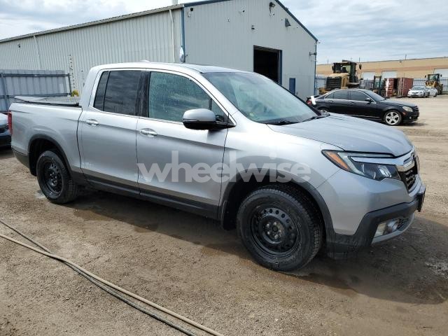 Photo 4 of 2019 HONDA RIDGELINE RTL (VIN 5FPYK3F72KB502829)