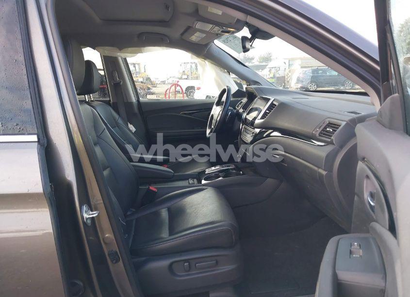 Photo 5 of 2020 Honda Ridgeline RTL-E (VIN 5FPYK3F72LB016183)