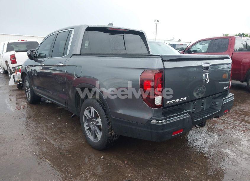 Photo 3 of 2018 Honda Ridgeline RTL-E (VIN 5FPYK3F74JB012181)