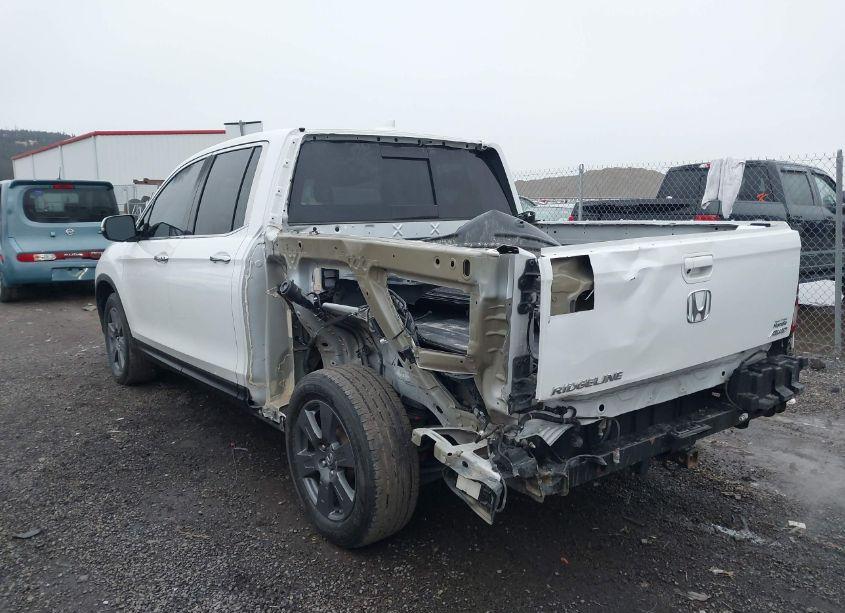Photo 3 of 2020 Honda Ridgeline RTL-E (VIN 5FPYK3F74LB014841)