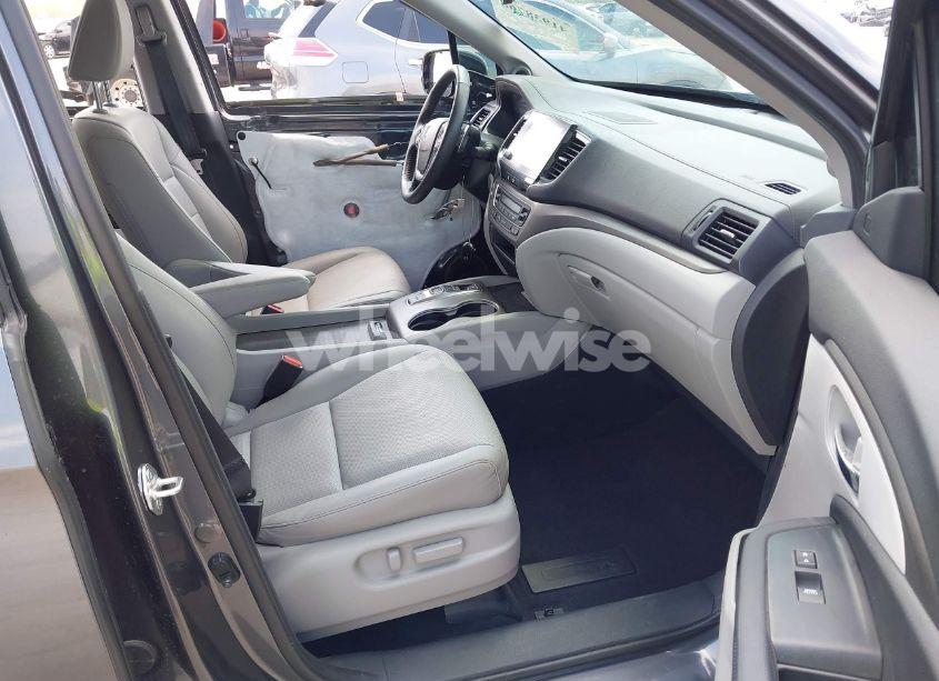 Photo 5 of 2023 Honda Ridgeline RTL-E (VIN 5FPYK3F74PB010763)