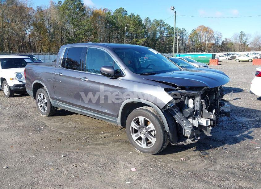 2017 Honda Ridgeline RTL-E (VIN 5FPYK3F75HB004407) main photo
