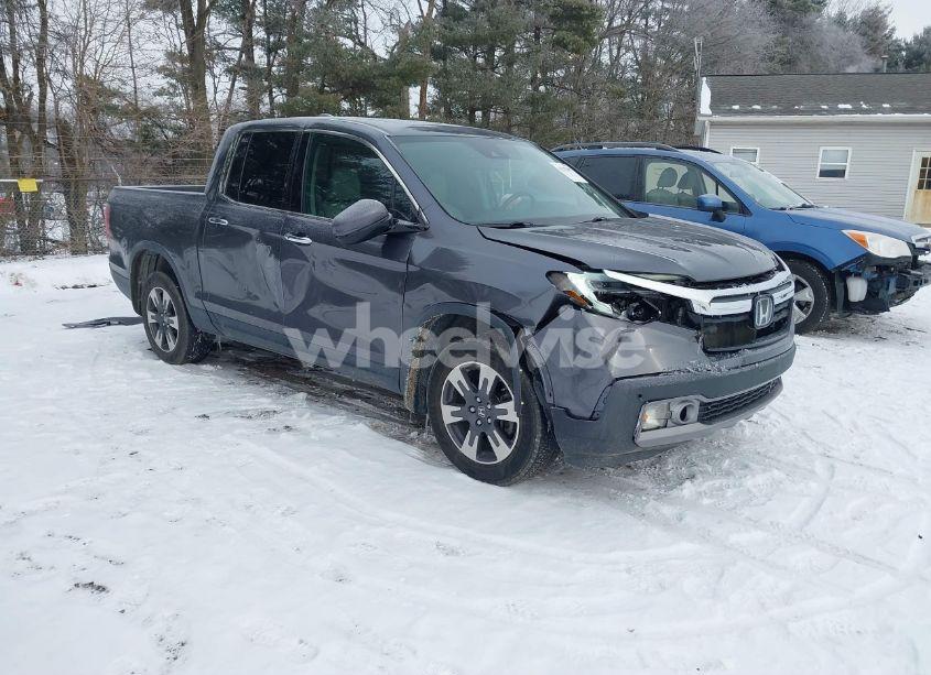 2017 Honda Ridgeline RTL-E (VIN 5FPYK3F75HB035253) main photo