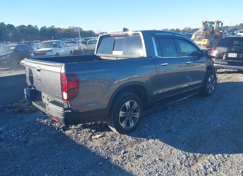 Photo 4 of 2018 Honda Ridgeline RTL-E (VIN 5FPYK3F75JB013680)