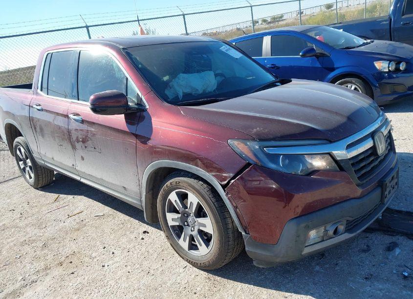 2019 Honda Ridgeline RTL-E (VIN 5FPYK3F75KB021506) main photo