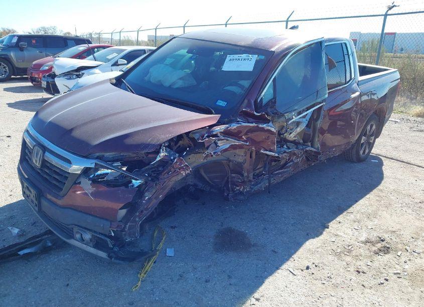 Photo 2 of 2019 Honda Ridgeline RTL-E (VIN 5FPYK3F75KB021506)