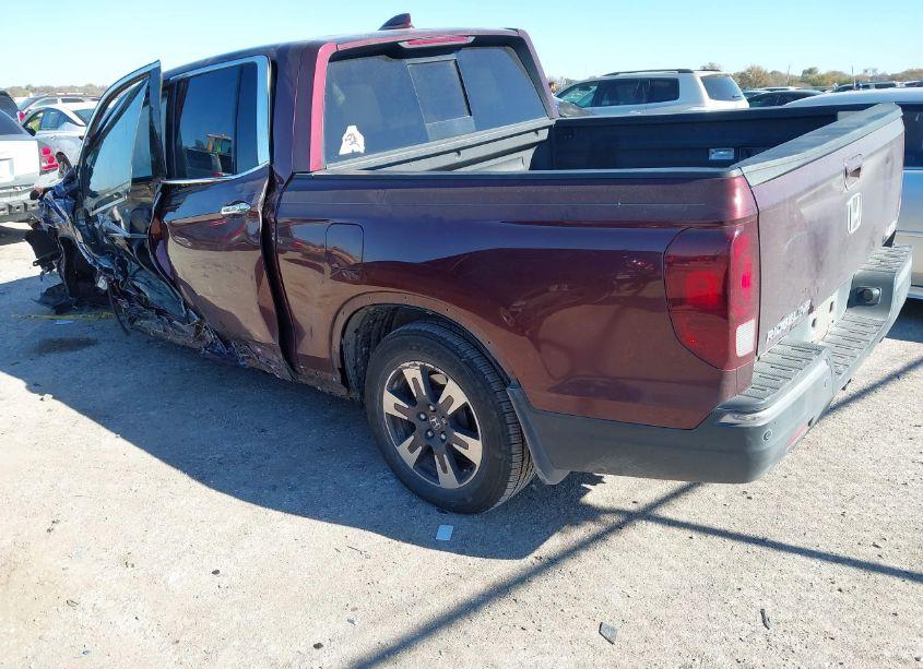 Photo 3 of 2019 Honda Ridgeline RTL-E (VIN 5FPYK3F75KB021506)
