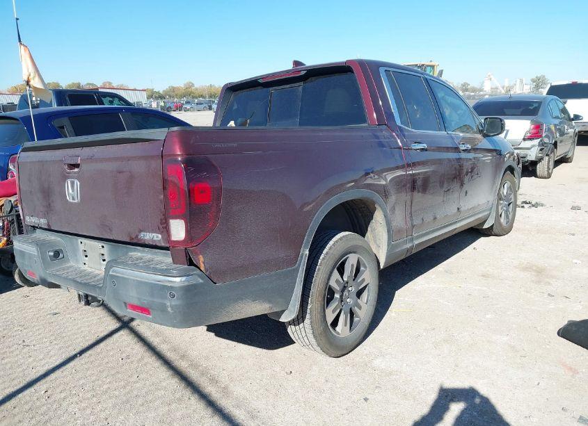 Photo 4 of 2019 Honda Ridgeline RTL-E (VIN 5FPYK3F75KB021506)