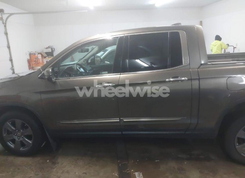 Photo 14 of 2020 Honda Ridgeline RTL-E (VIN 5FPYK3F75LB001516)