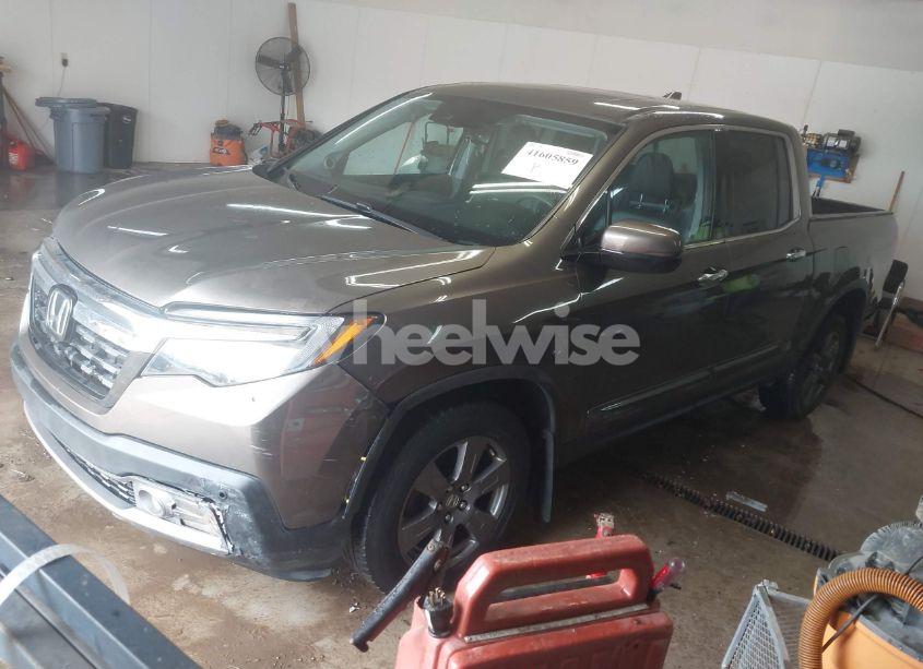 Photo 2 of 2020 Honda Ridgeline RTL-E (VIN 5FPYK3F75LB001516)