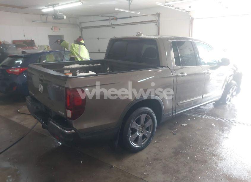 Photo 4 of 2020 Honda Ridgeline RTL-E (VIN 5FPYK3F75LB001516)