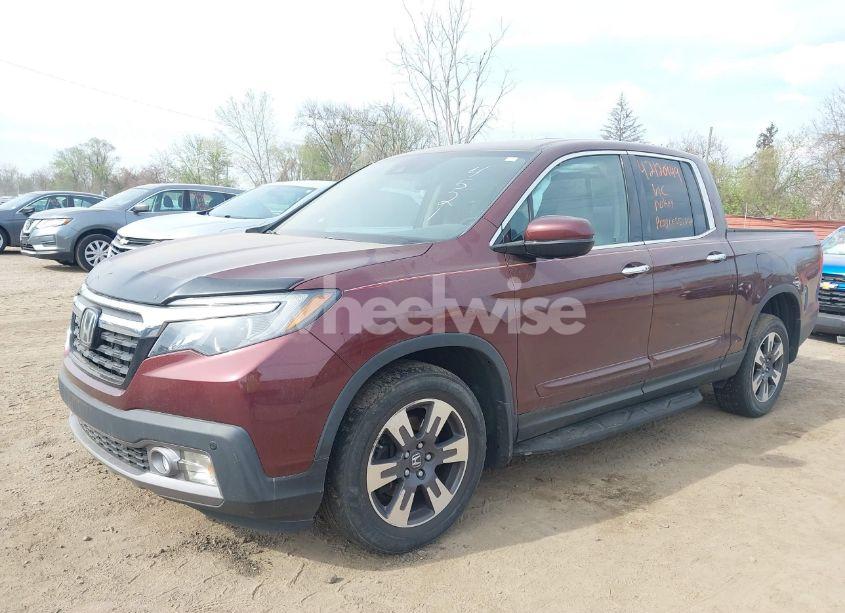 Photo 2 of 2018 Honda Ridgeline RTL-E (VIN 5FPYK3F76JB004521)