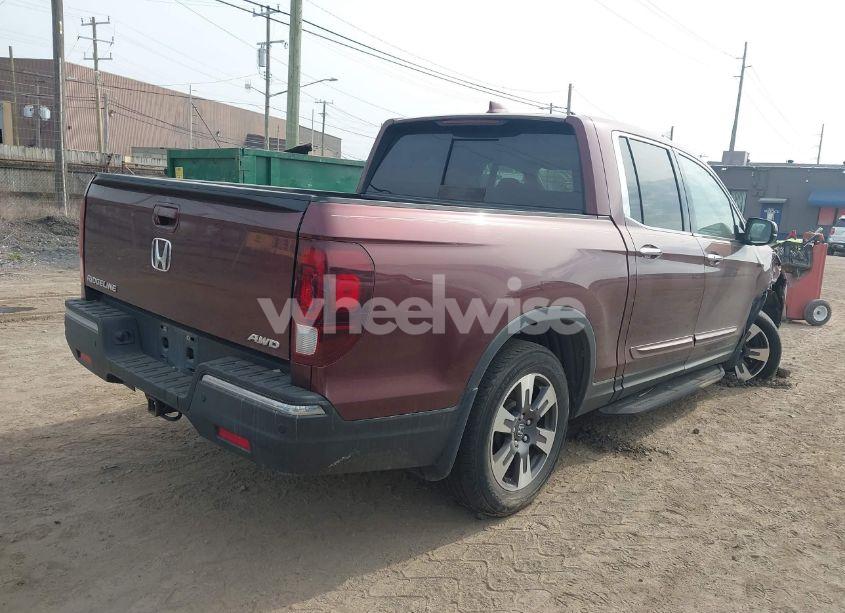 Photo 4 of 2018 Honda Ridgeline RTL-E (VIN 5FPYK3F76JB004521)