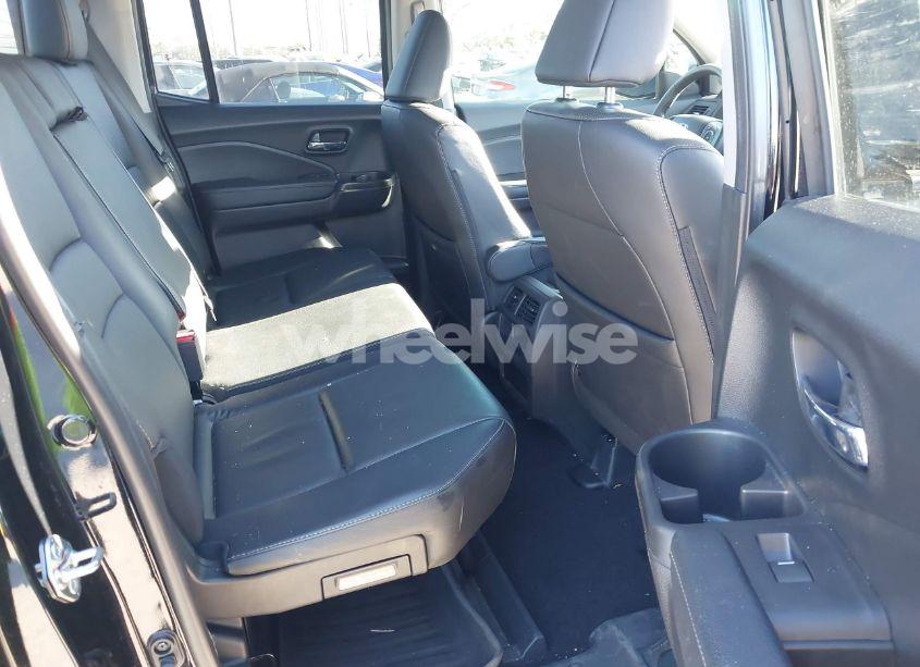 Photo 8 of 2018 Honda Ridgeline RTL-E (VIN 5FPYK3F76JB011291)