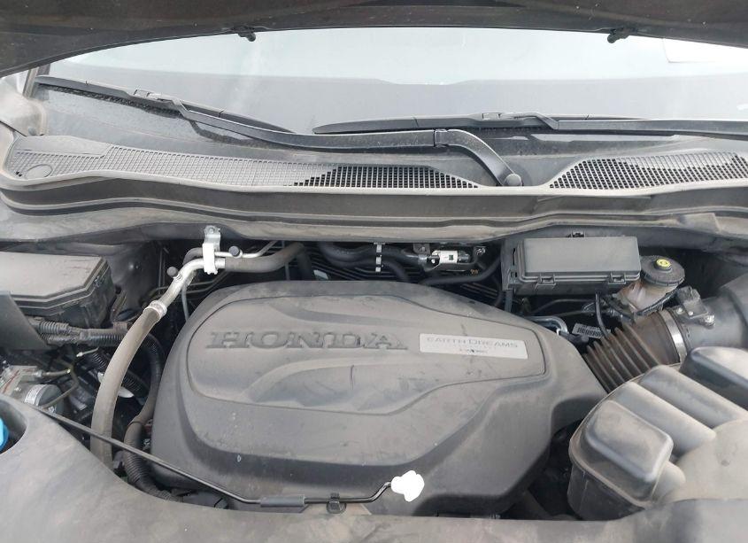 Photo 10 of 2019 Honda Ridgeline RTL-E (VIN 5FPYK3F76KB037567)