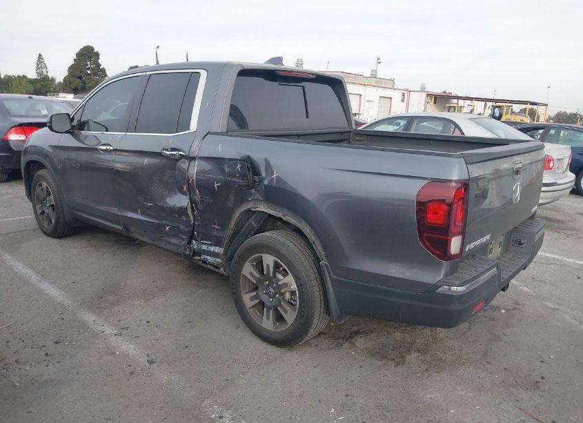 Photo 3 of 2019 Honda Ridgeline RTL-E (VIN 5FPYK3F76KB037567)