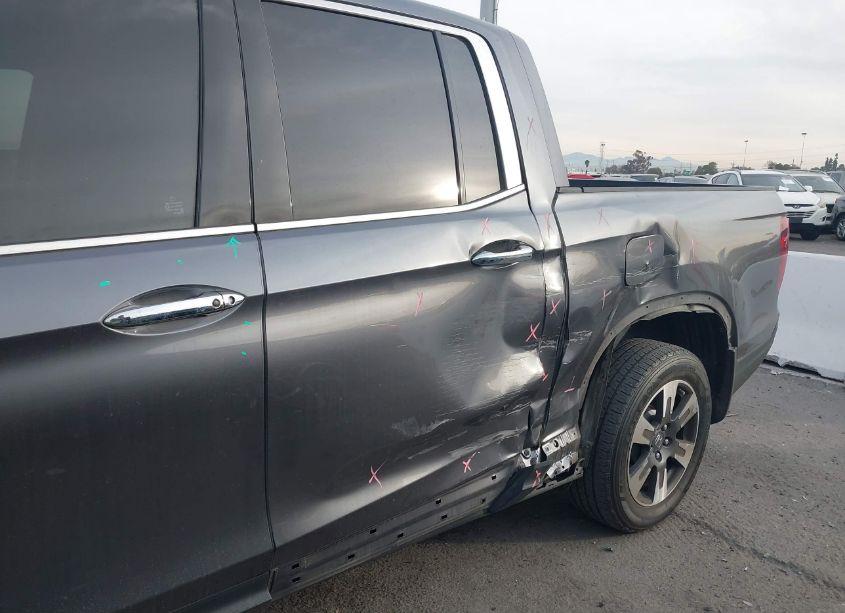 Photo 6 of 2019 Honda Ridgeline RTL-E (VIN 5FPYK3F76KB037567)