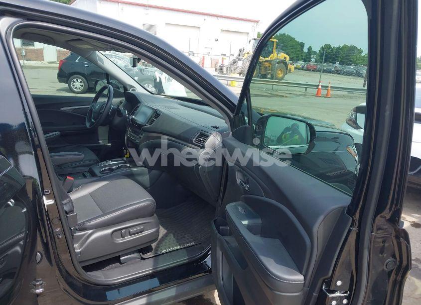 Photo 5 of 2023 Honda Ridgeline RTL-E (VIN 5FPYK3F76PB042100)