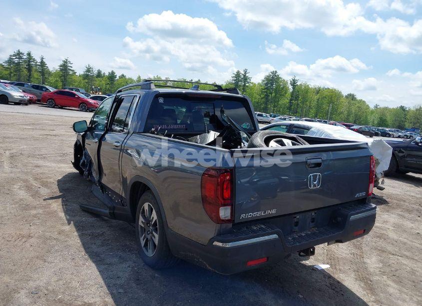 Photo 3 of 2017 Honda Ridgeline RTL-E (VIN 5FPYK3F77HB003274)