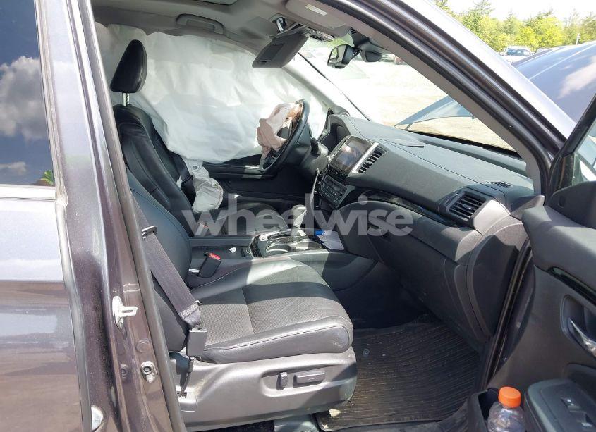 Photo 5 of 2017 Honda Ridgeline RTL-E (VIN 5FPYK3F77HB003274)