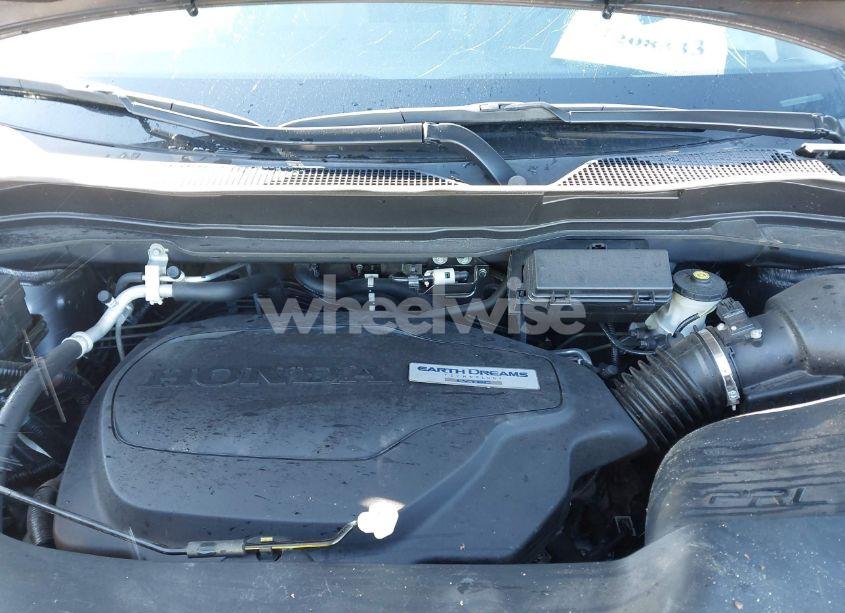 Photo 10 of 2017 Honda Ridgeline RTL (VIN 5FPYK3F78HB039099)