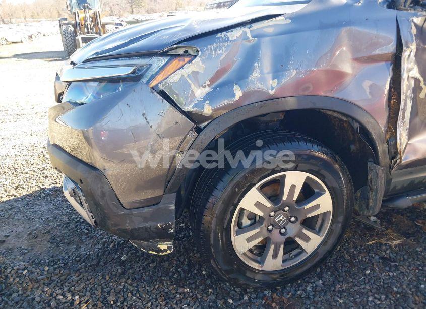 Photo 11 of 2017 Honda Ridgeline RTL (VIN 5FPYK3F78HB039099)